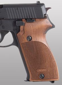 Sig Sauer, P220 / P75 magazine release behind the magazine